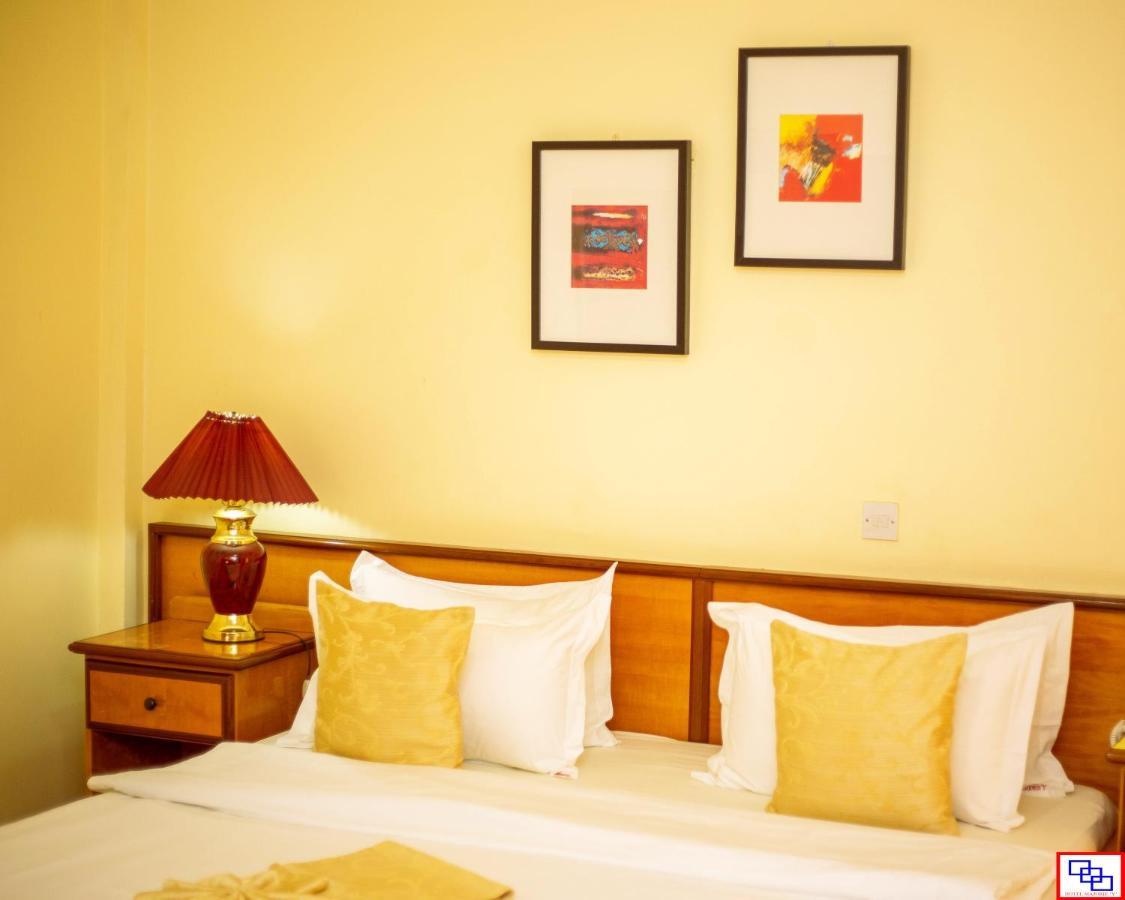 Hotel Marjorie 'Y' Tema Exterior photo